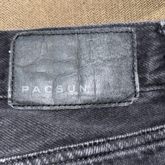PacSun Men’s Slim 30x32 Black Jeans with rips - Picture 7 of 7